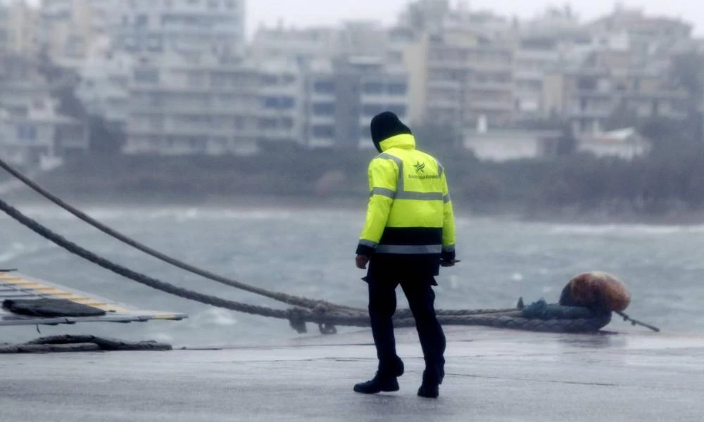 Ηράκλειο: Γυναίκα έπεσε στο λιμάνι- Ήταν υπό την επήρεια αλκοόλ